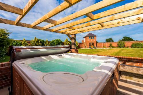 Villa Farm- A Luxury Holiday Home With Stunning Views