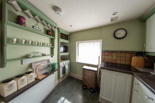 Stunning Apartment - Quintessential - Quay Views - Sleeps 2-4 People