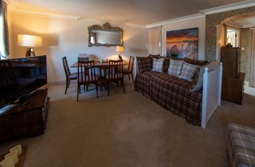 Stunning Apartment - Quintessential - Quay Views - Sleeps 2-4 People