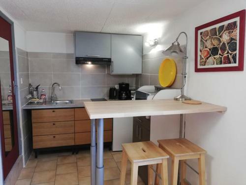Apartamento Studio 28m2 Climatis�,wifi, Proche Des Calanques,plages