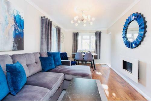 Lovely One Bed Apartment With Free Parking
