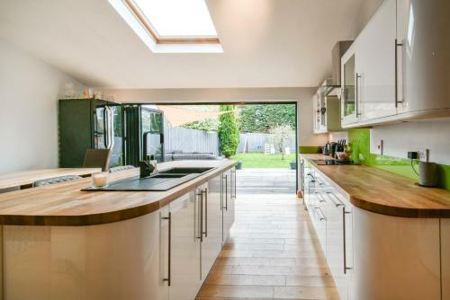 Dandy House