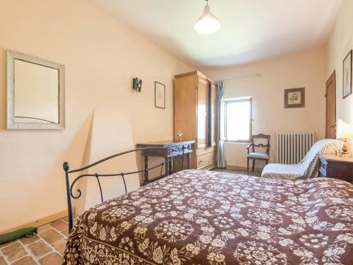 Traditional Holiday Home In Urbino With Terrace