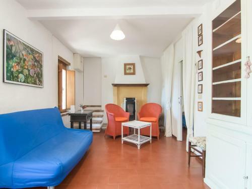 Traditional Holiday Home In Urbino With Terrace