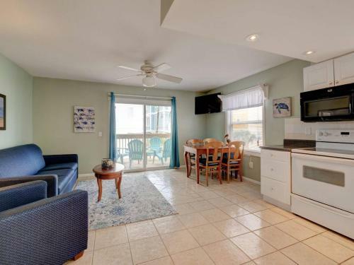 2br Condo Lakefront Step 2 Beach Sleeps 6 Boardwalk