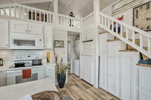 Modern Flat Rock Tiny House With Community Pool