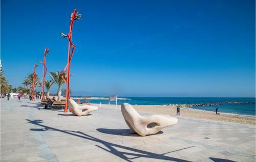 Nice Apartment In Vinar�s With 2 Bedrooms