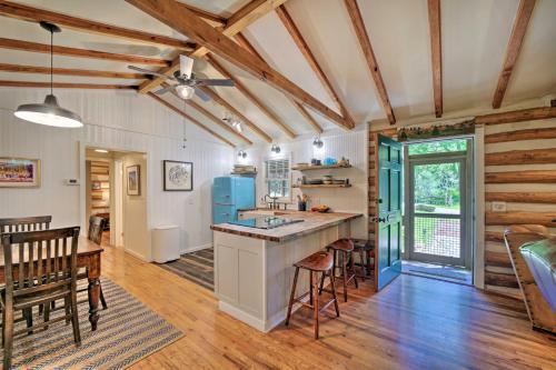 Wake Robin Cabin - Scenic Smokies Retreat!