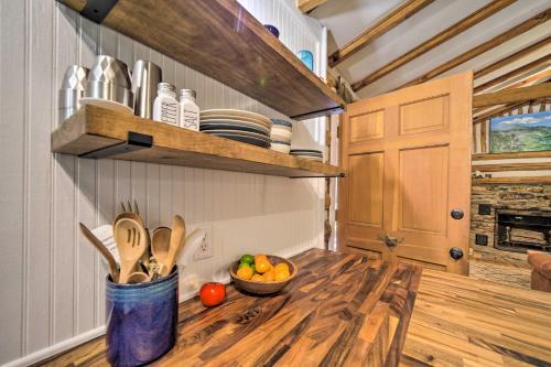 Wake Robin Cabin - Scenic Smokies Retreat!