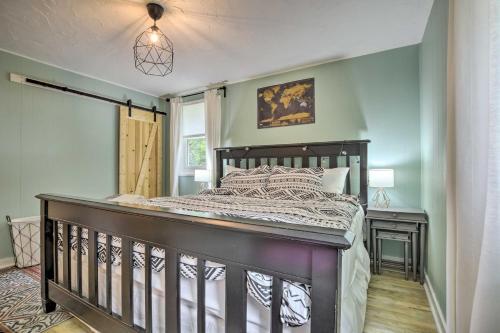 Eclectic Durham Home With Deck Less Than 2 Mi To Dtwn!