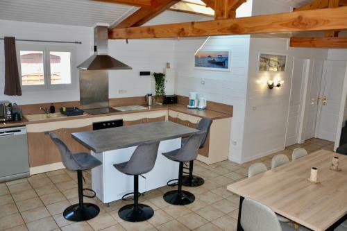 Maison Tout Inclus � 800m Du Bassin Avec Jacuzzi.