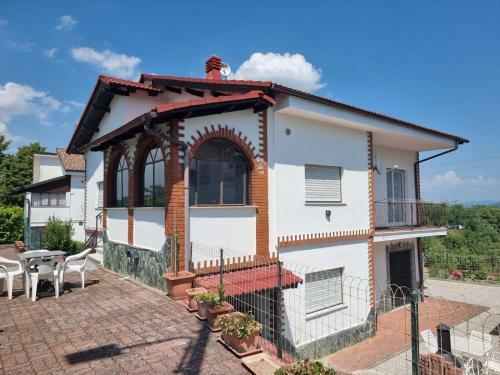 Villa Mit Veranda In Ponzone F�r 6 Personen