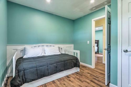 Vibrant Westerly Home With Private Pool And Yard!