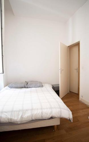 Apartamento Bright 62m 8min Walk From The Palais de La Bourse