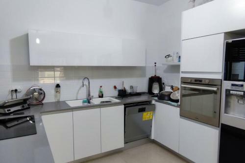 Lovely 4 Room Rental Apartment, With Parking