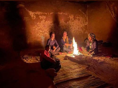 Bed & Breakfast Lawrence Cave / Petra Trip With Ghadeer