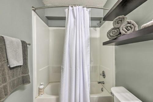 Apartamento Auburn Condo With 2 Pools Less Than 2 Mi To University!