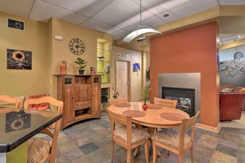 Apartamento Idyllic Dtwn Anchorage Condo With Fireplace!