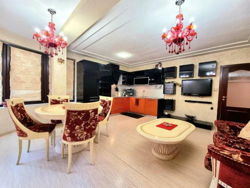 Apartamento Aristocratic 3 Bedr.apartment In Seper Center
