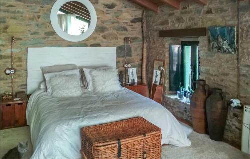 Awesome Home In Abegondo With Wifi And 4 Bedrooms