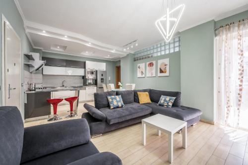 Cozy Central Apartment 2