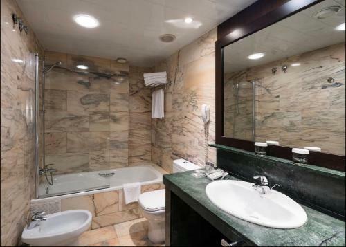 Lake View Apartments