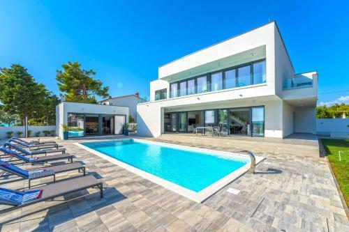 Beautiful Villa Tiara
