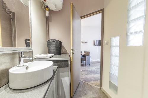 Apartamento Le Garnier Studio Au Coeur de La Doutre