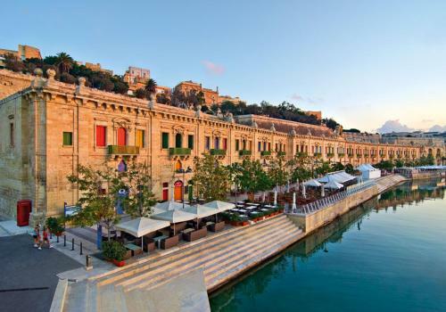 Deluxe 2br Apartment In Central St Julians