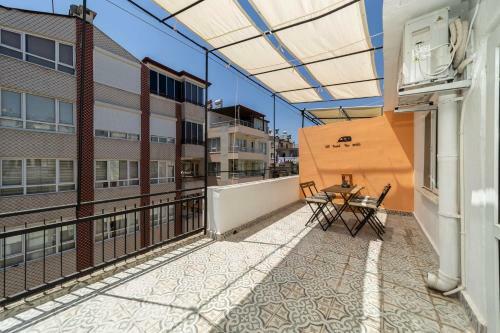 Apartamento Central Flat With Balcony And Terrace In Muratpasa