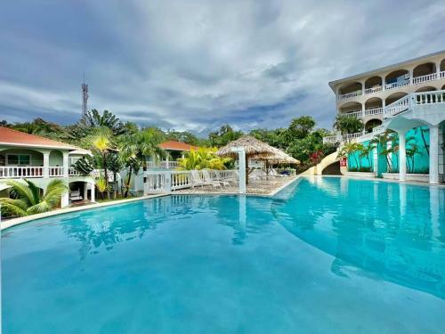 Apartamento Roatan Lodge 504 @sunset Villas, West End