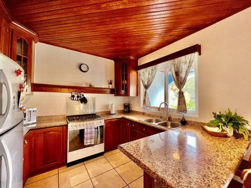 Apartamento Roatan Lodge 504 @sunset Villas, West End