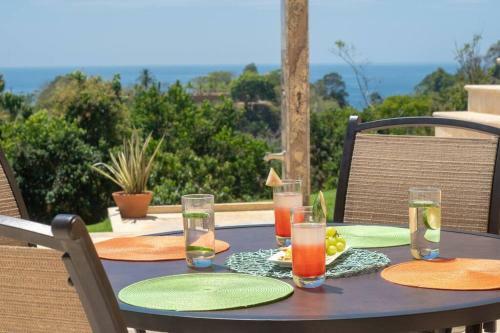 Villa Casa Amarillo Jaco Beach Costa Rica