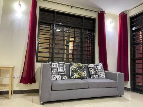 Hostal Room In House - Nshuti Spacious Quiet Rm For Short Long-term