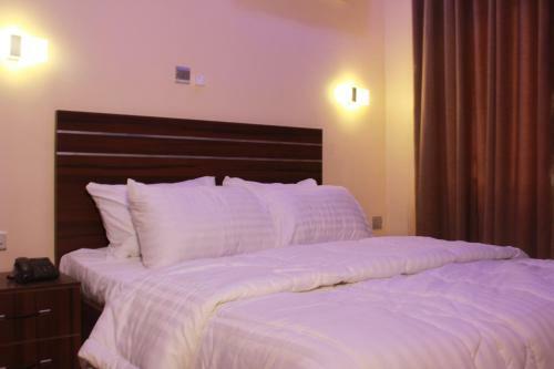 Roosevelt Hotels