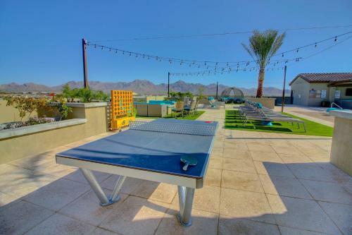 Apartamento New! Rooftop Pool With Mountain Views+king Beds