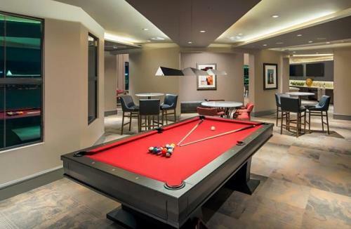 Apartamento New! Rooftop Pool With Mountain Views+king Beds
