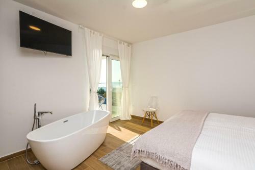 Beautiful Villa Tala