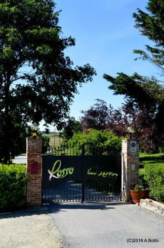 Hostal Rosso Di Sera