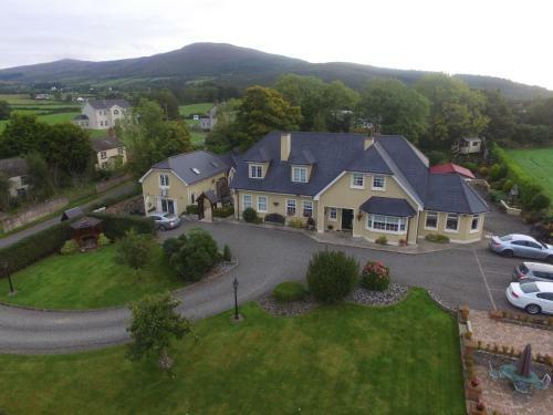 Riverside Lodge B&B