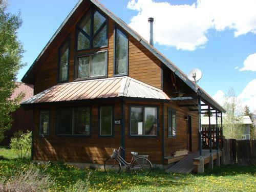 Pooches Paradise Location Elk Ave Dog Friendly