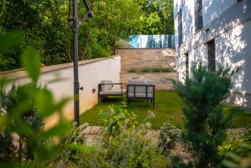 Luxury 2-bedroom Apartment With Panomaric Sea View