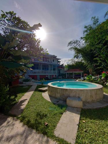 Hostal Room In A Nice Villa With Big Swimming Pool