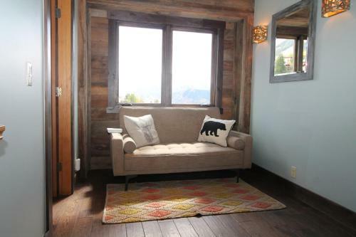 Whetstone Wonder Amazing Views Large Deck Hot Tub Pet Friendly Shuttle