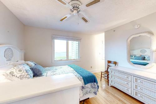 Kings Grant --- 40084 Grant Drive, Unit 72