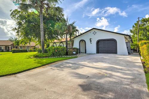 Elegant Lake Worth Escape Less Than 5 Mi To Beach!