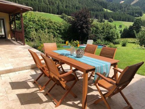 Villa Pool, Pokale, Sauna, Billard, Kirche U. Viel Natur