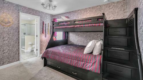 Dream Escape Large Home Located In Champion Gates