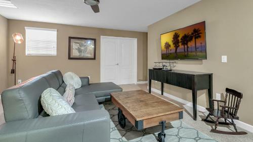 Dream Escape Large Home Located In Champion Gates
