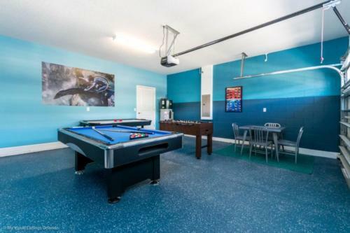 Magical Large Home W Private Pool Free Water Park